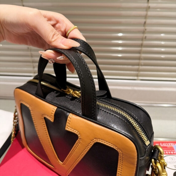 Valentino Garavani Viva Superstar Nappa Handbag Black And Spice 6W0B0R73PTJ RFA - Image 5