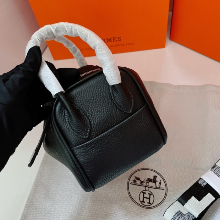 Hermes Lindy Mini Bag With Silver Hardware Black 20Cm - Image 3