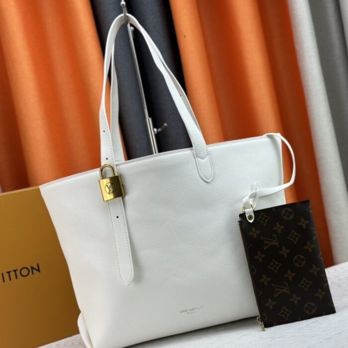 Louis Vuitton Low Key Cabas MM White 47Cm - Image 2