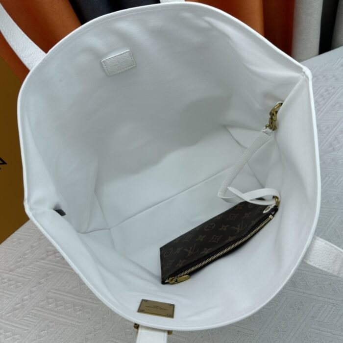 Louis Vuitton Low Key Cabas MM White 47Cm - Image 6