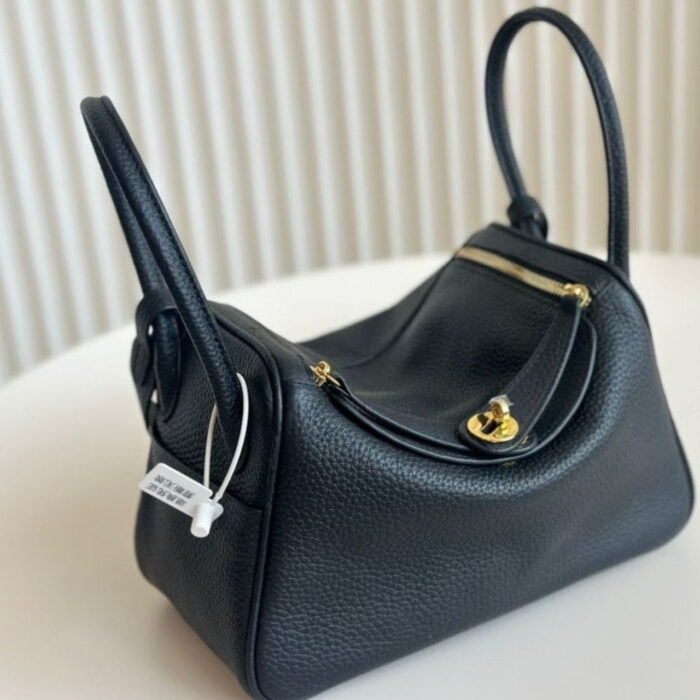 Hermes Lindy 26 Bag Gold Hardware Black 26cm - Image 2