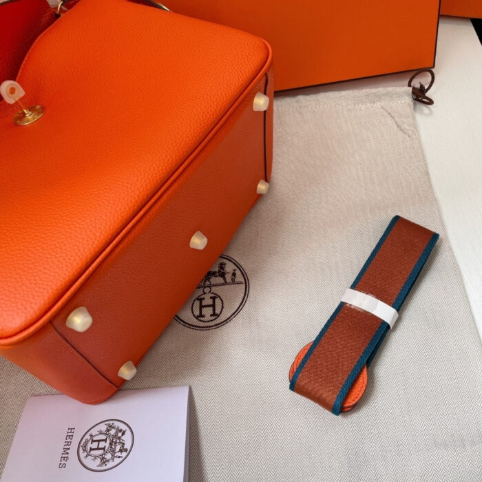 Hermes Lindy Mini Togo Bag Gold Hardware Orange 19Cm - Image 5