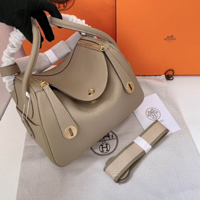 Hermes Lindy Mini Togo Bag Gold Hardware Beige 19Cm - Image 2
