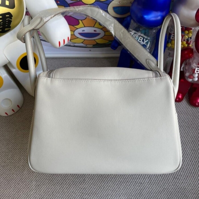 Hermes Lindy Swift Nata Craie Silver Hardware 26Cm - Image 4