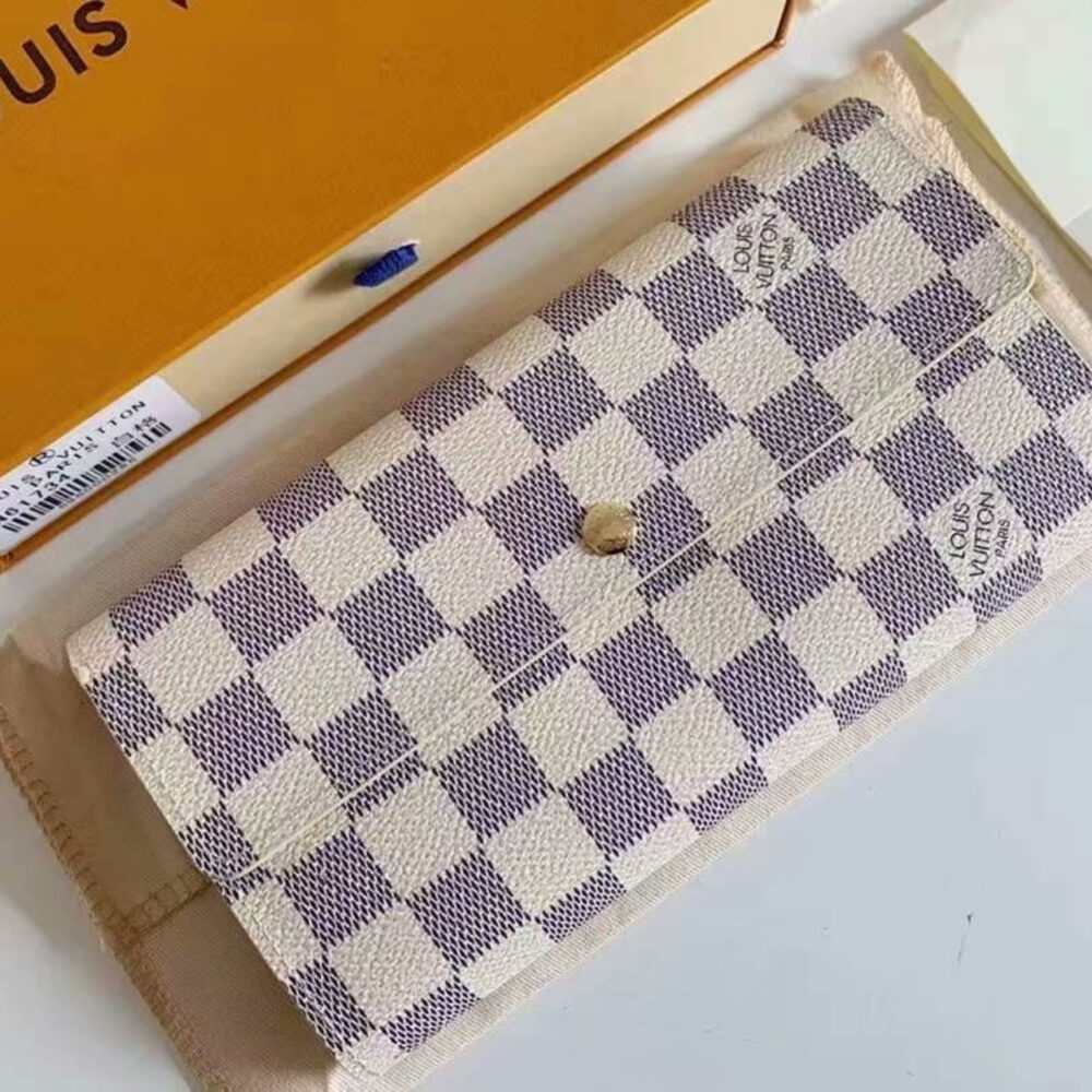 Louis Vuitton Emilie Wallet Damier Azur White 19Cm - Image 2