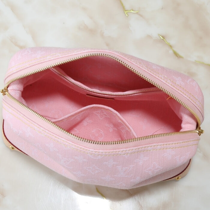 Louis Vuitton Cosmetic Pouch GM Washed Pink 27Cm - Image 4