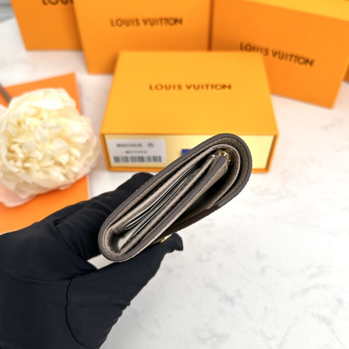 Louis Vuitton Victorine Wallet Beige 12Cm M81861 - Image 6