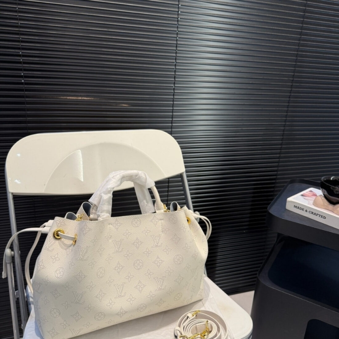 Louis Vuitton Bella Tote White 33cm - Image 2