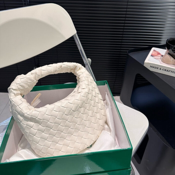 Bottega Veneta Jodie Intrecciato Leather Handle Bag White 27Cm 690225VCPP09009 - Image 2
