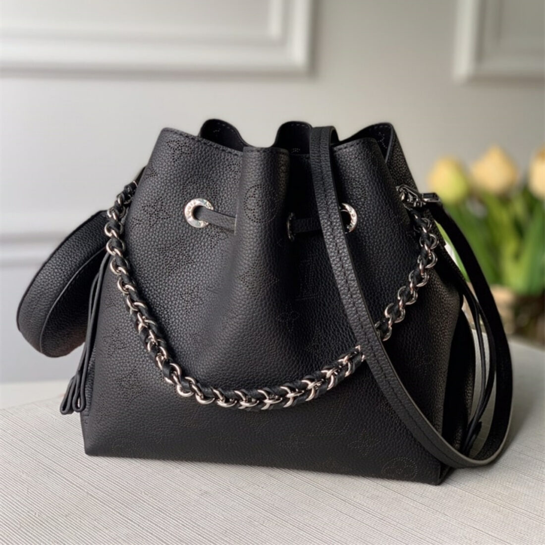 Louis Vuitton Bella Mahina Black 22Cm M57070 - Image 2