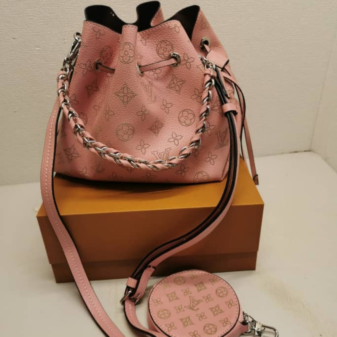 Louis Vuitton Bella Bucket Bag Magnolia Pink 22cm M57068 - Image 2