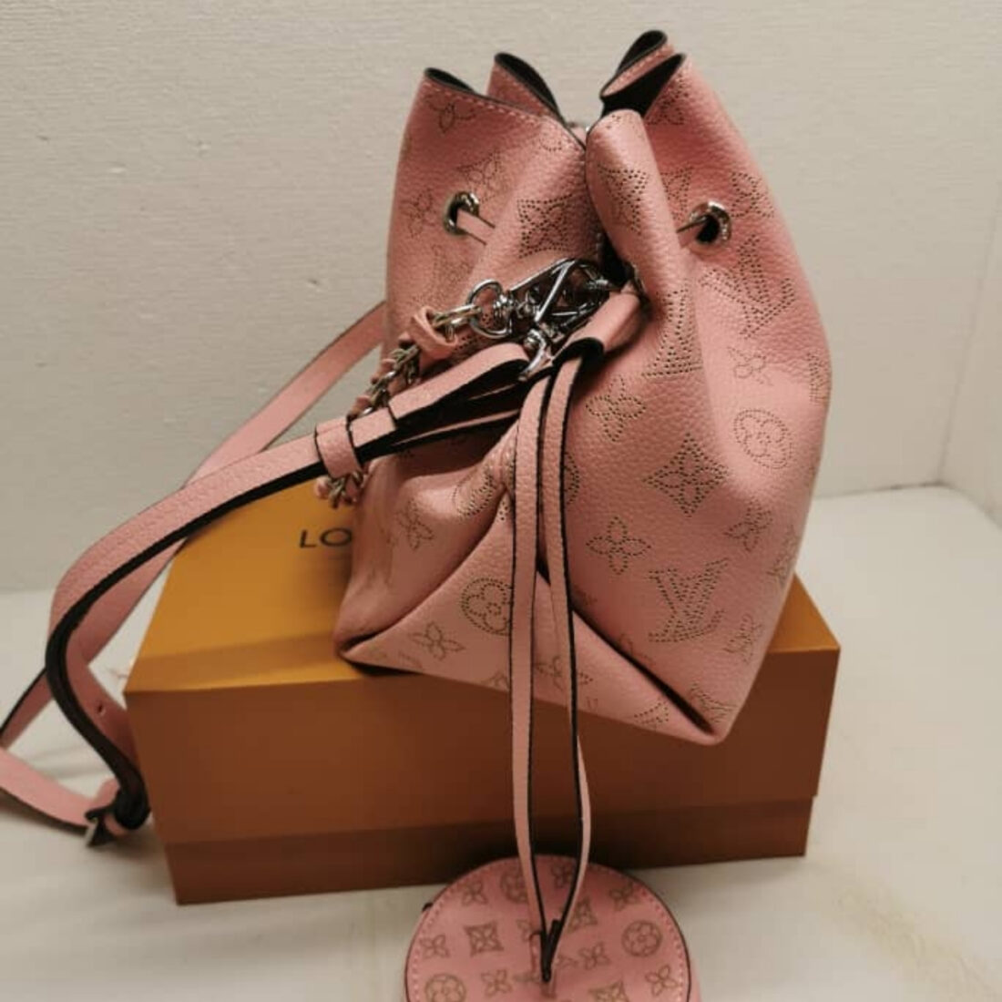 Louis Vuitton Bella Bucket Bag Magnolia Pink 22cm M57068 - Image 3