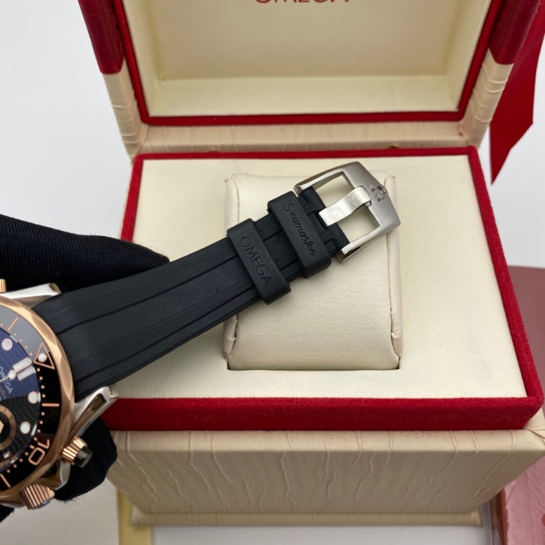 Omega Seamaster Diver 300M Black 45mm 210 22 44 51 01 001 - Image 4