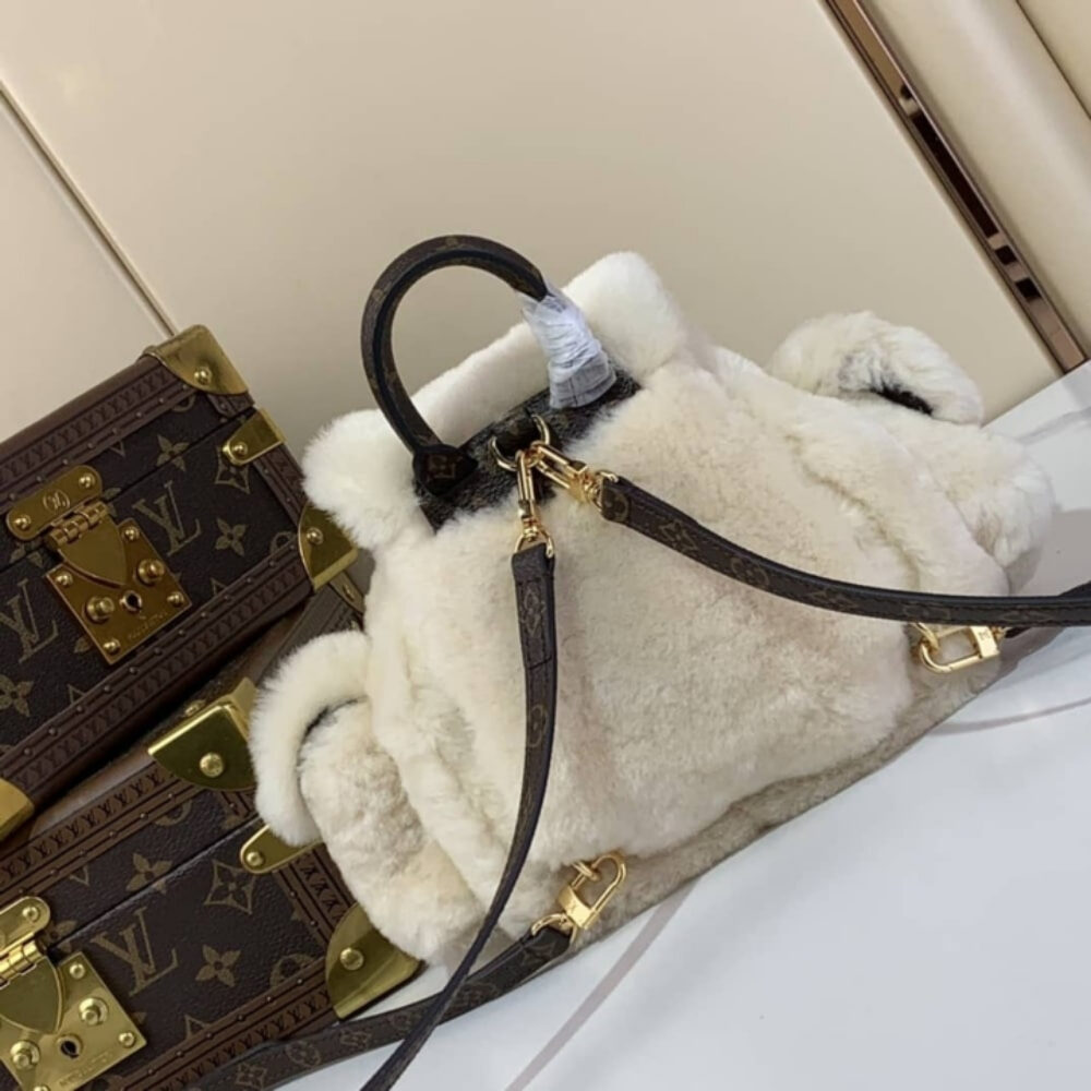 Super Vip 1:1 – Louis Vuitton Nano Teddy Backpack 25Cm M11919 - Image 4