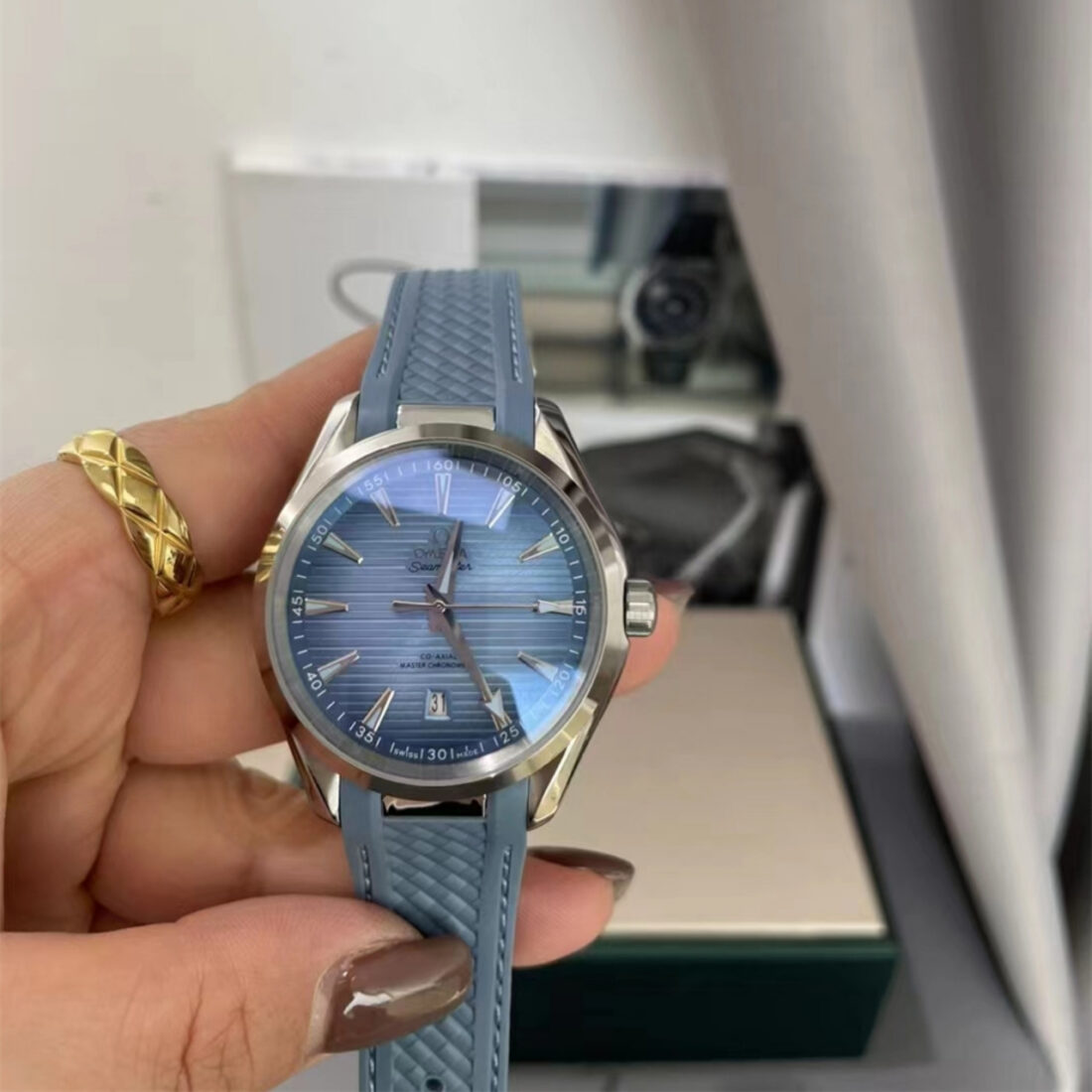 Omega Seamaster Aqua Terra Blue 40mm 220 12 41 21 03 008 - Image 2