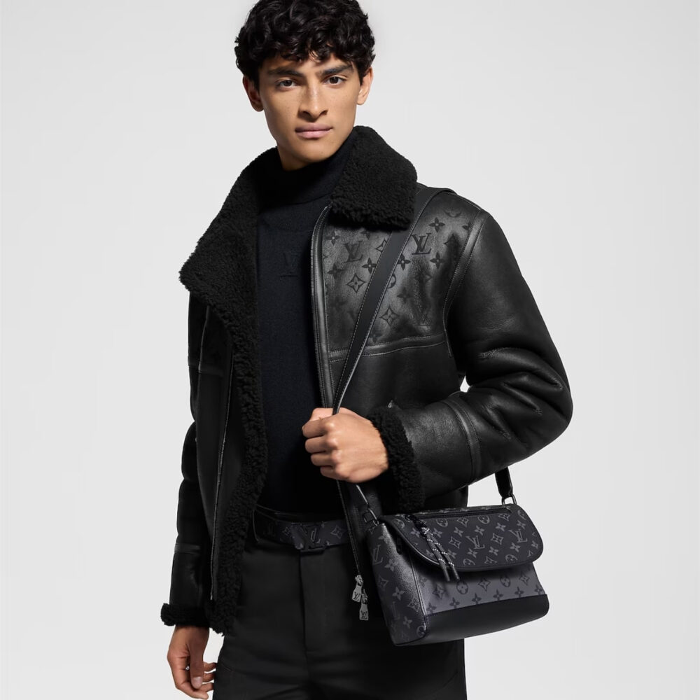 Super Vip 1:1 – Louis Vuitton Pulse Messenger Bag Monogram Black 26Cm M12681 - Image 5
