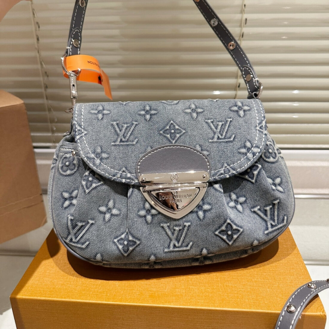 Louis Vuitton Monogram Sunset Bag Denim Dark Blue 26Cm - Image 5