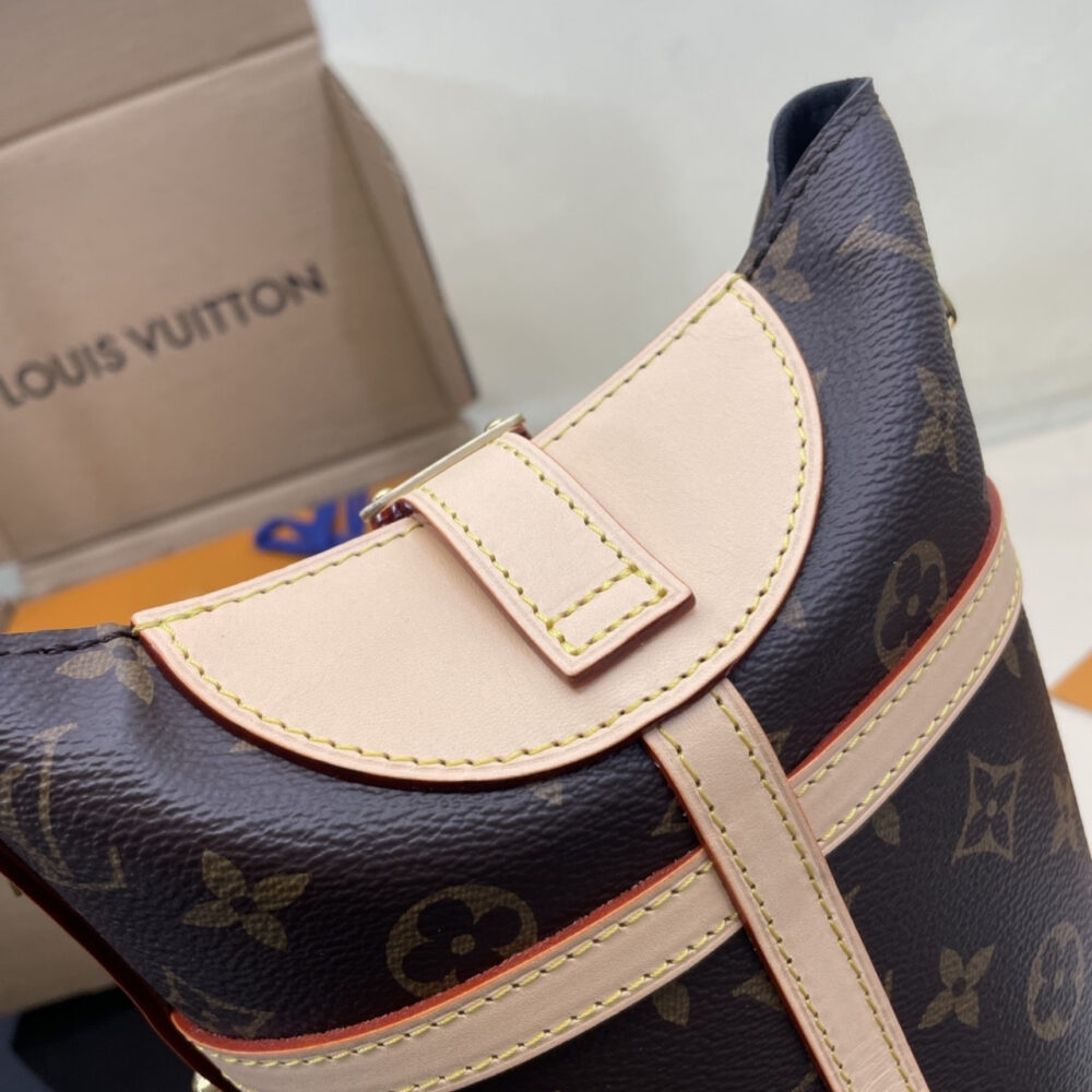 Super Vip 1:1 – Louis Vuitton Duffle Monogram Coated Canvas Beige 22Cm M43587 - Image 8