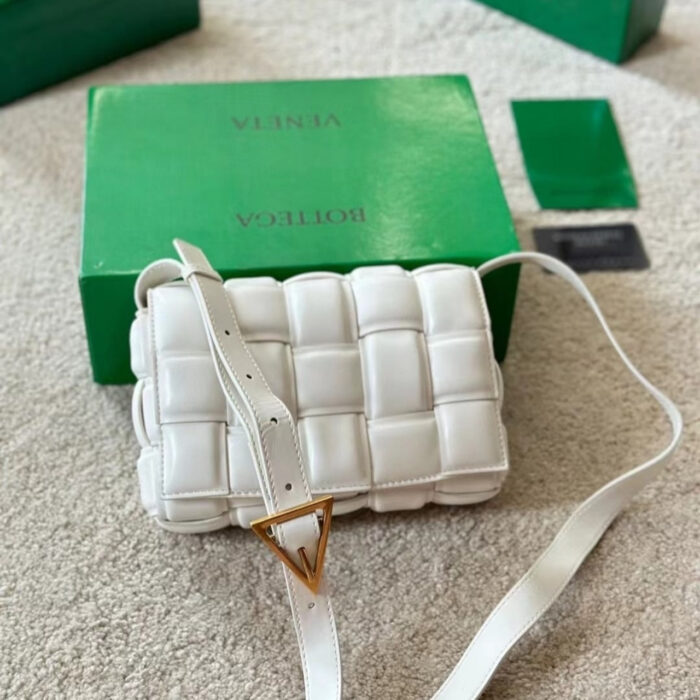 Bottega Veneta Padded Intreccio Leather Bag Chalk 22Cm 591970VCQR19143 - Image 2