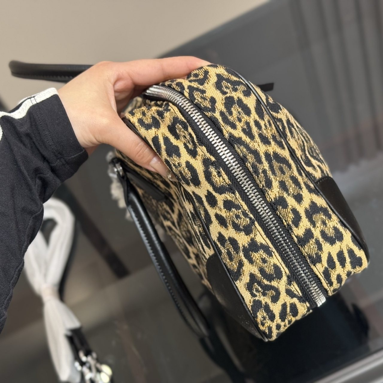Prada Leopard Print Handle Bag 34Cm - Image 5