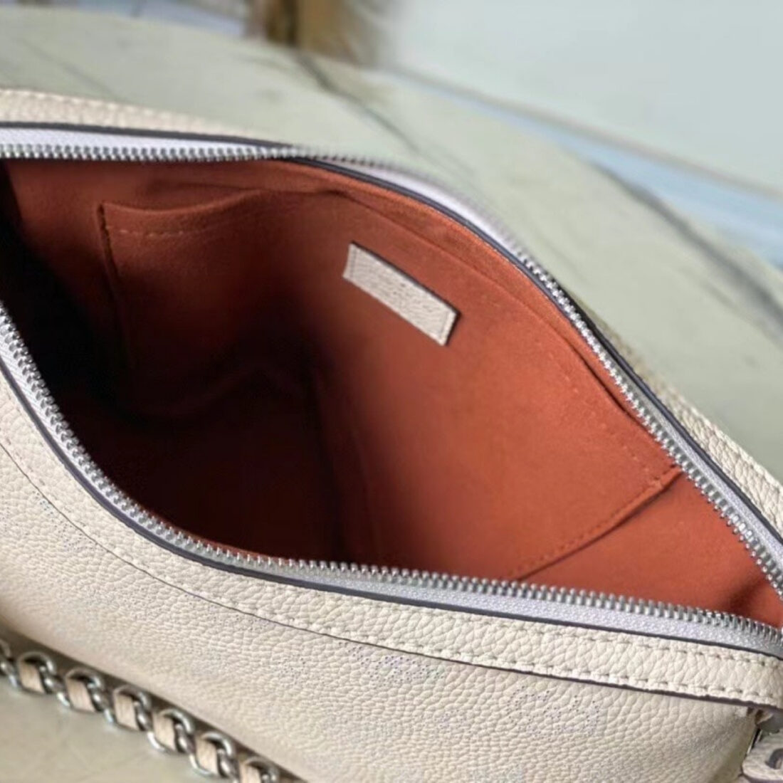 Super Vip 1:1 – Louis Vuitton Hand It All PM Bag 29Cm Cream M24114 - Image 5