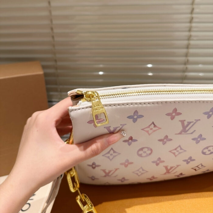 Louis Vuitton Coussin PM Dream Cream 28Cm M25507 - Image 4