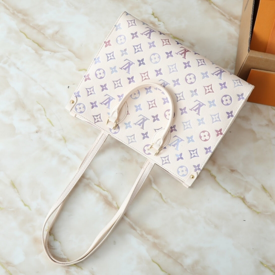 Louis Vuitton OnTheGo PM Cream 35Cm - Image 5