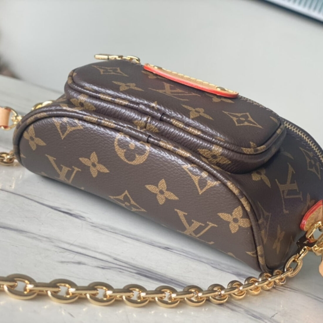 Super Vip 1:1 – Louis Vuitton Mini Bumbag Bag Monogram Canvas Brown 17Cm M82335 - Image 5