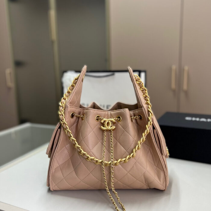 Chanel 25 Small Handbag Grained And Gold Tone Metal Beige 25Cm - Image 2