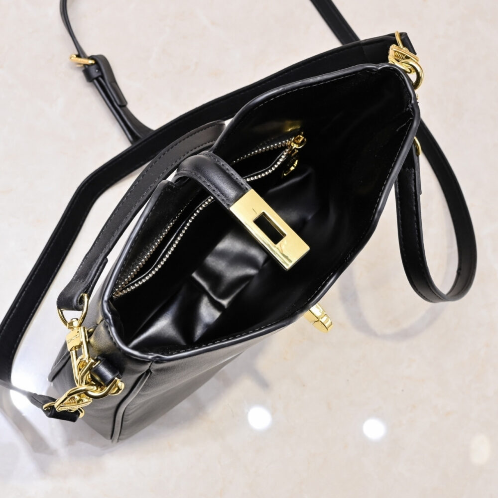 Louis Vuitton Small Hobo Bag Black 24Cm - Image 8