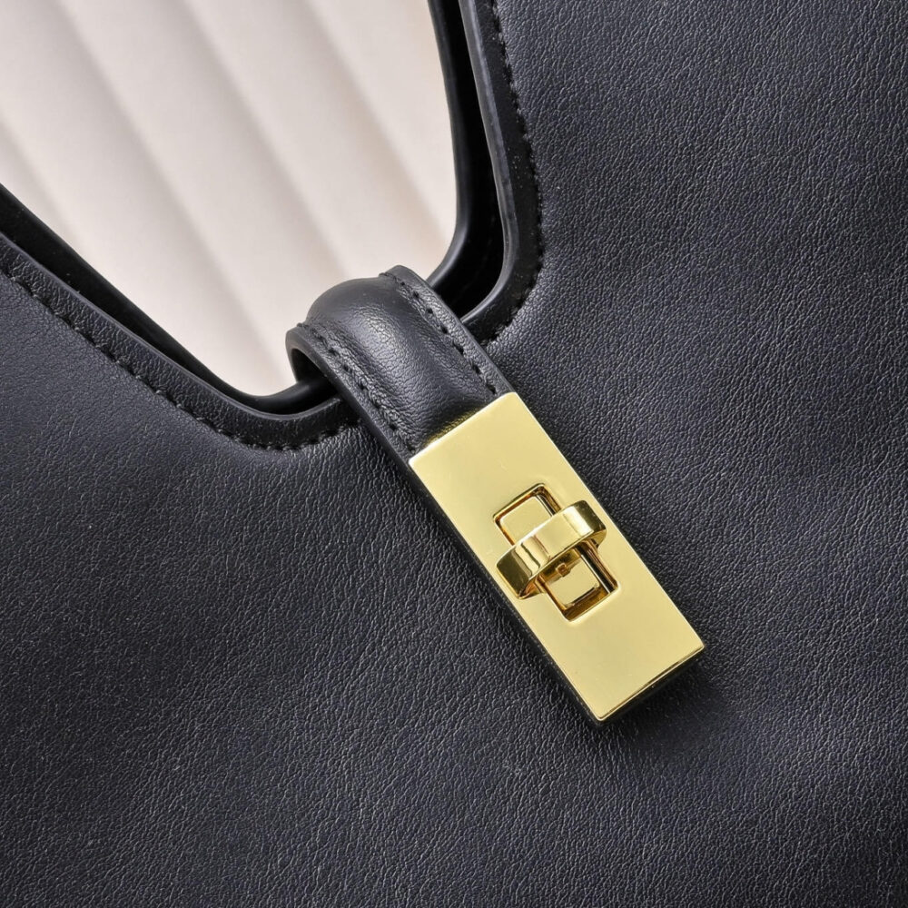 Louis Vuitton Large Hobo Bag Black 36Cm - Image 6