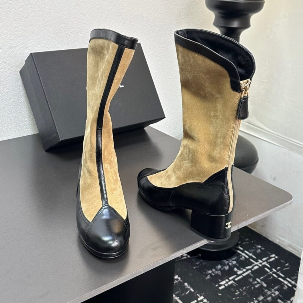 Chanel Métiers Dart High Boots Beige And Black G46591 B21103 U2030 - Image 6