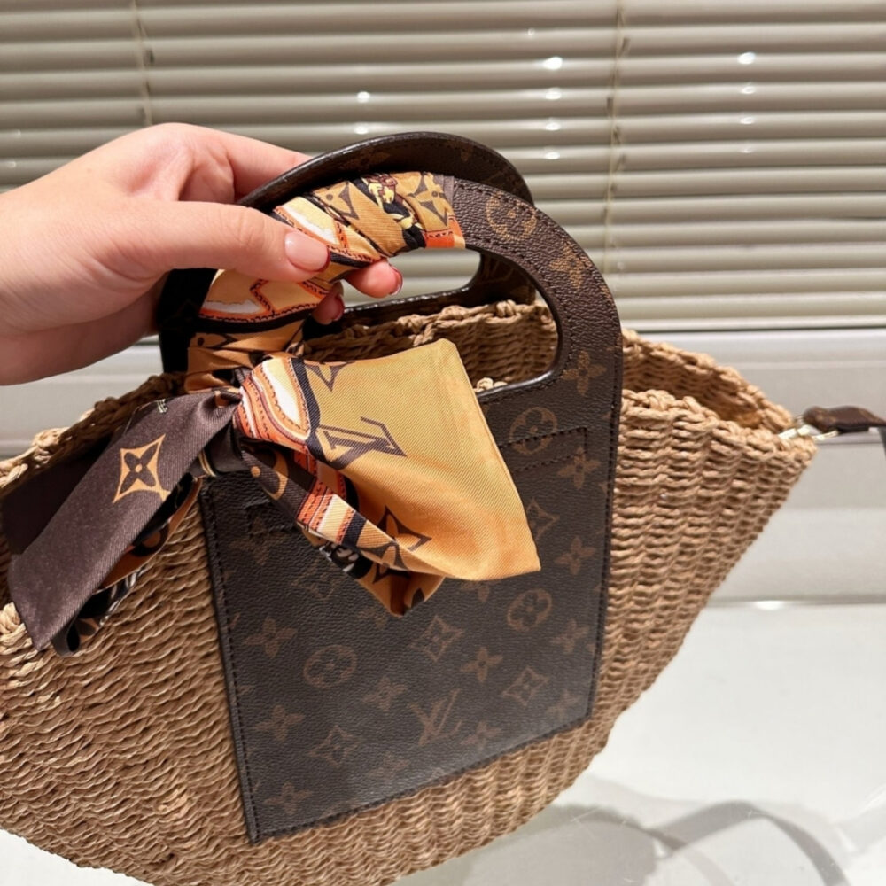 Louis Vuitton Raffia Monogram Crossbody Shoulder Bag Natural 23Cm - Image 3