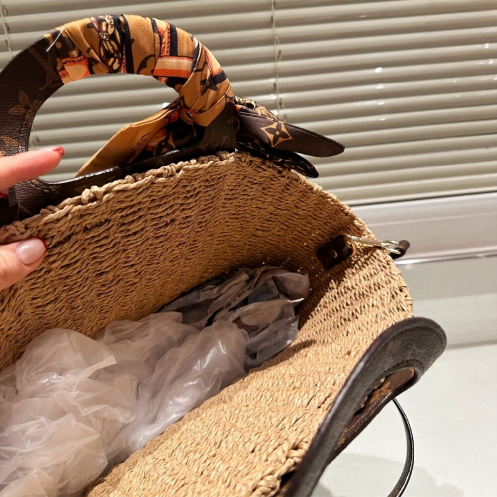 Louis Vuitton Raffia Monogram Crossbody Shoulder Bag Natural 23Cm - Image 7
