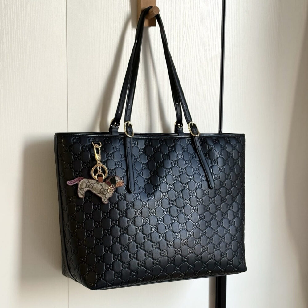 Gucci GG Emblem Large Tote Bag Black 37Cm 847455 AAFDV 1000 - Image 8