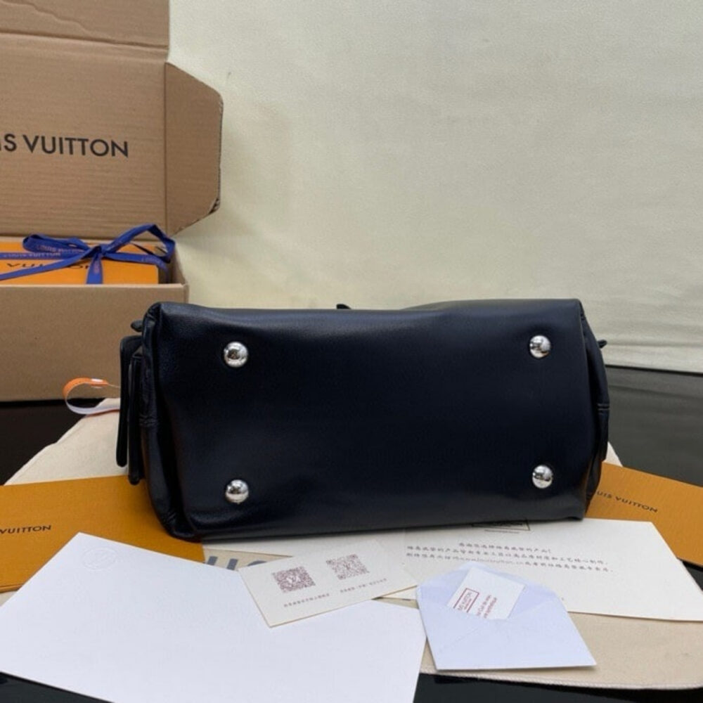 Super Vip 1:1 –  Louis Vuitton CarryAll Cargo Vibe PM Black 33Cm M24861 - Image 8