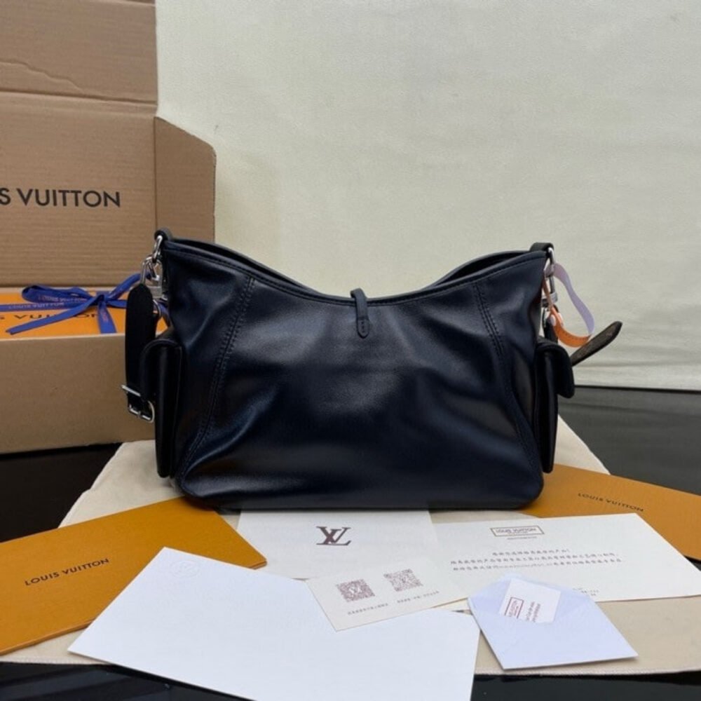 Super Vip 1:1 –  Louis Vuitton CarryAll Cargo Vibe PM Black 33Cm M24861 - Image 9