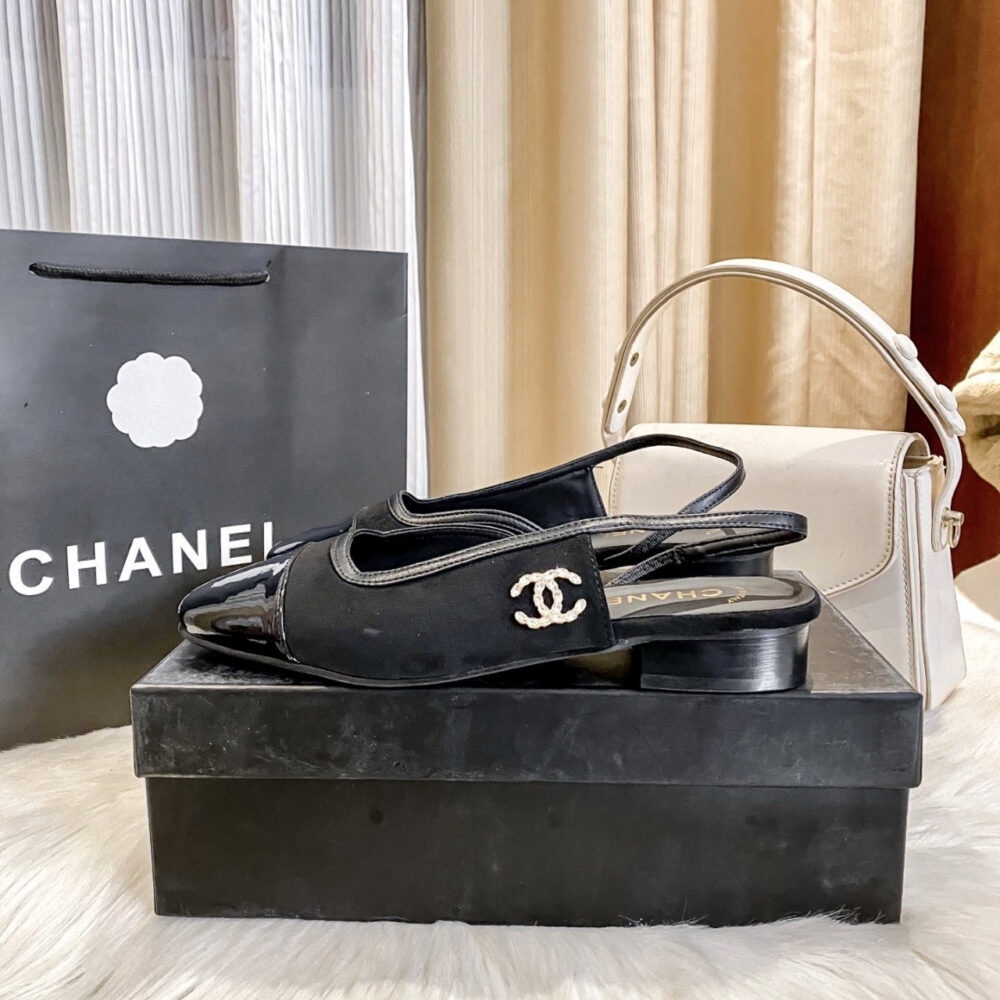 Chanel Logo Ballet Flats Black - Image 2