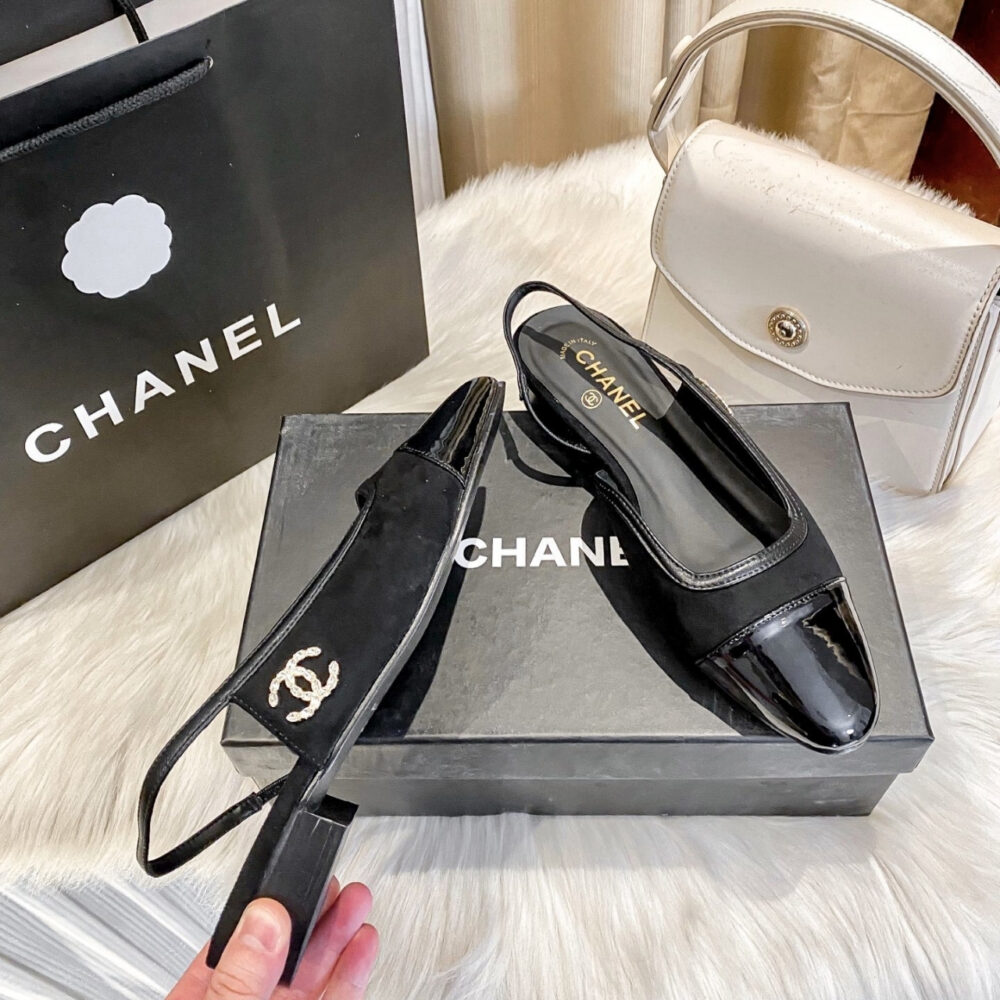 Chanel Logo Ballet Flats Black - Image 3