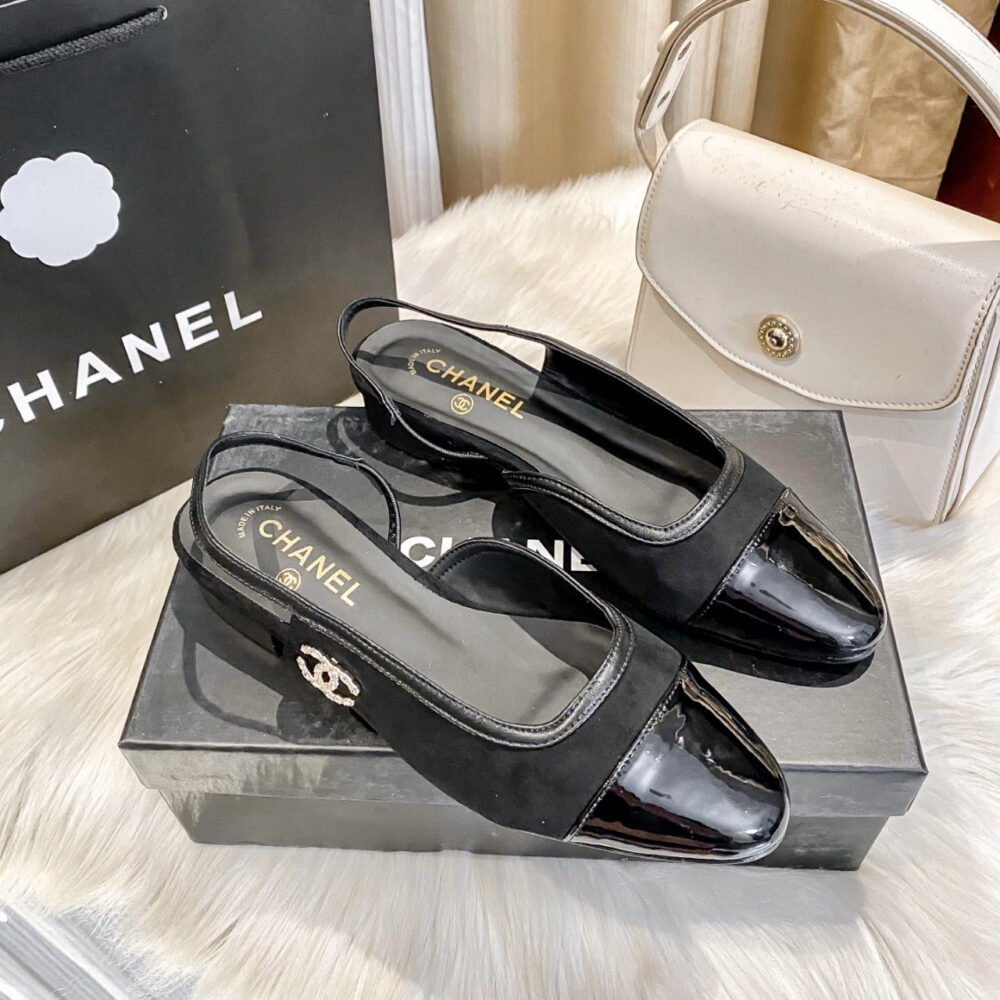 Chanel Logo Ballet Flats Black - Image 5