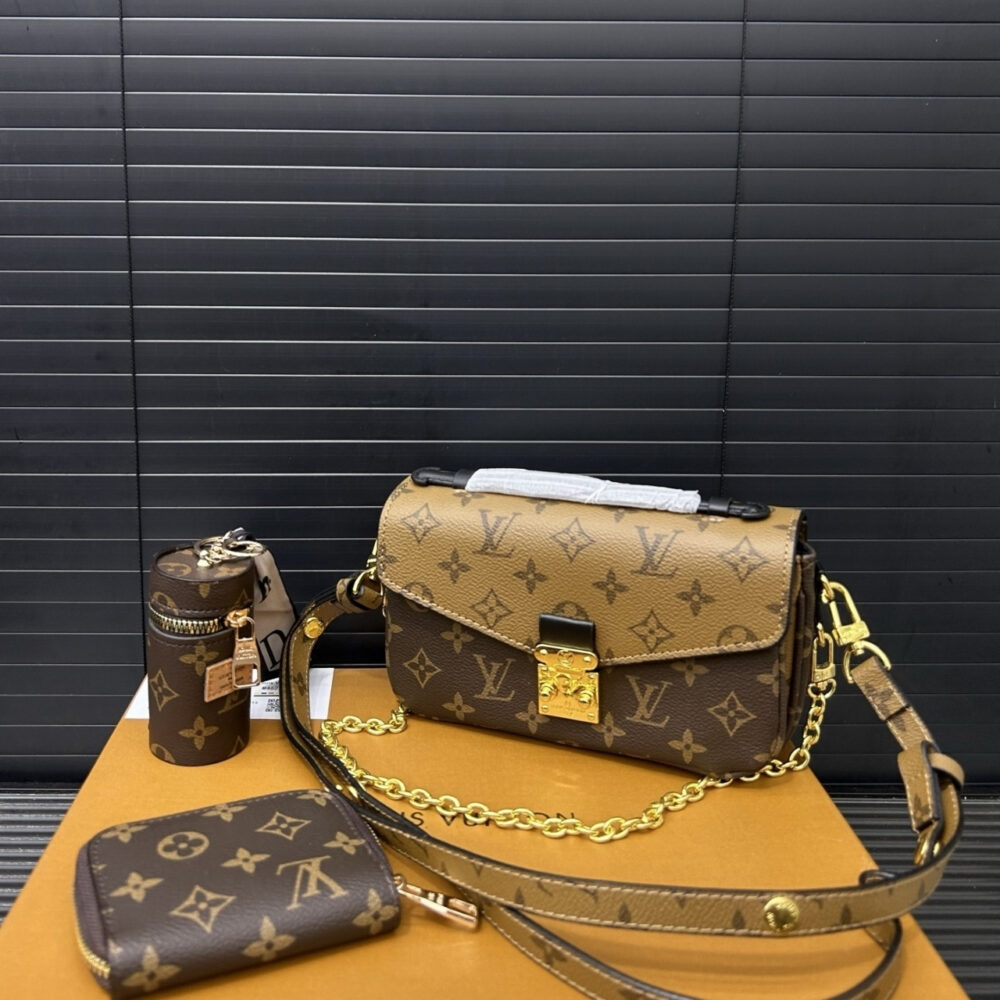 Gift set: Louis Vuitton Pochette Métis Bag Monogram Reverse Canvas 25Cm M44876 - Image 2