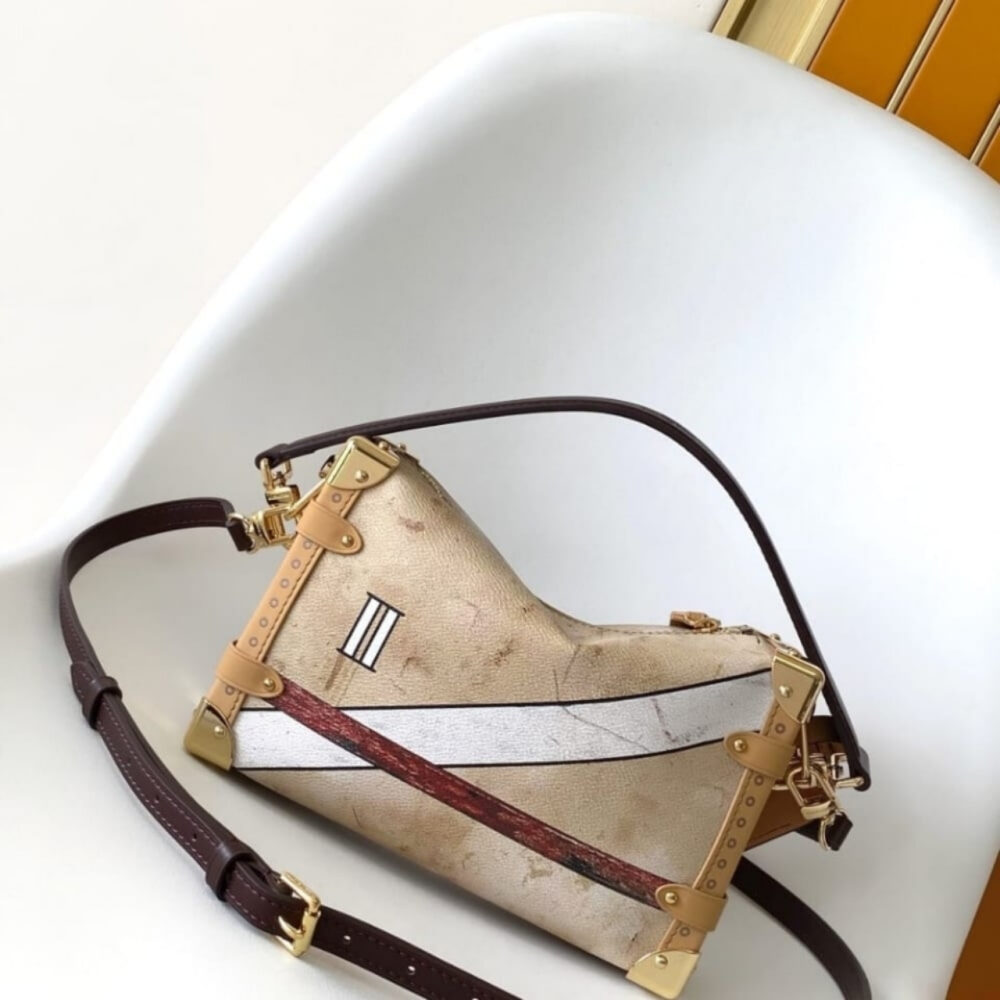 Super Vip 1:1 – Louis Vuitton Side Trunk MM Bag Beige 23Cm M12480 - Image 4