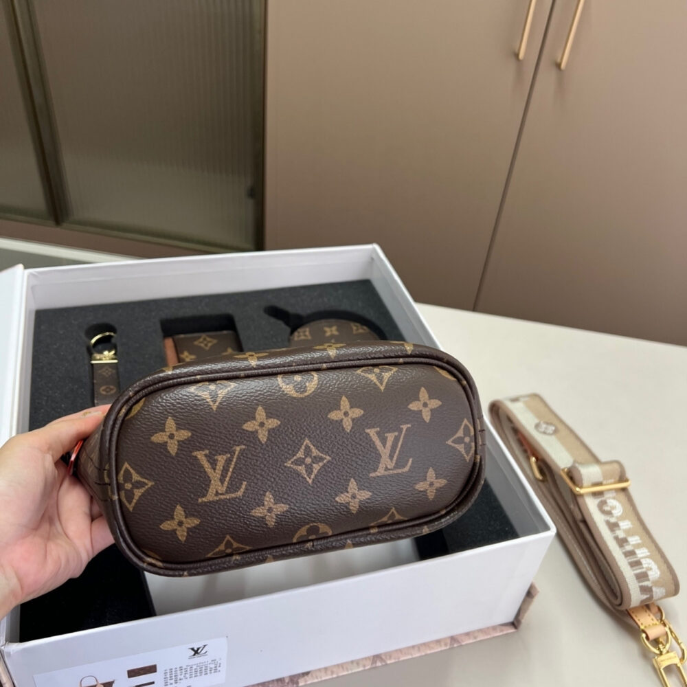 Gift set: Louis Vuitton Neverfull BB Bag Beige 24Cm M46705 - Image 5