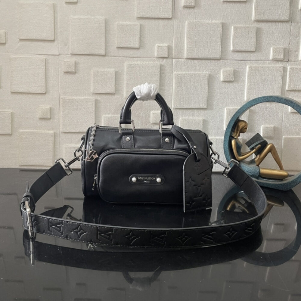 Super Vip 1:1 – Louis Vuitton Keepall Cargo Bandoulière 25 Bag Night Black 25Cm M13988 - Image 2
