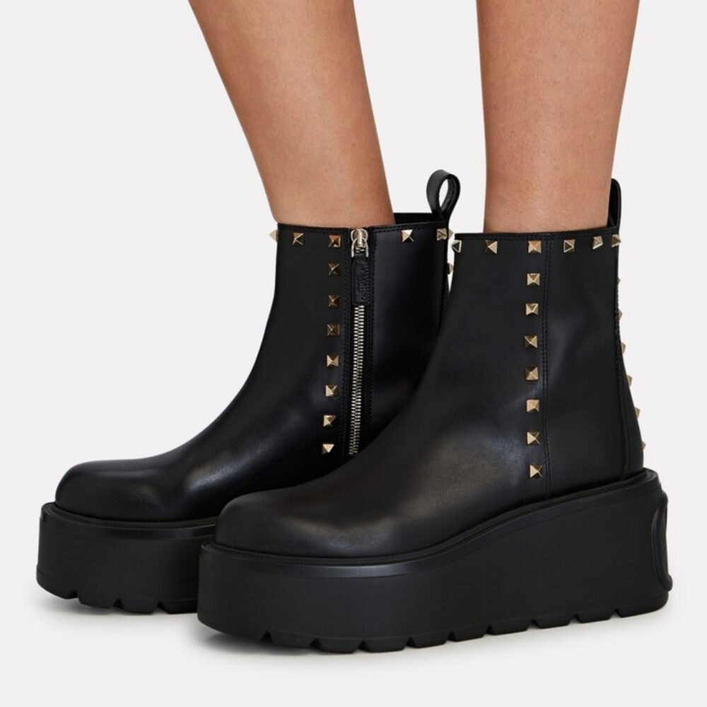 Valentino Garavani Uniqueform Ankle Boot Black 1W2S0CS0MMD 0NO - Image 10
