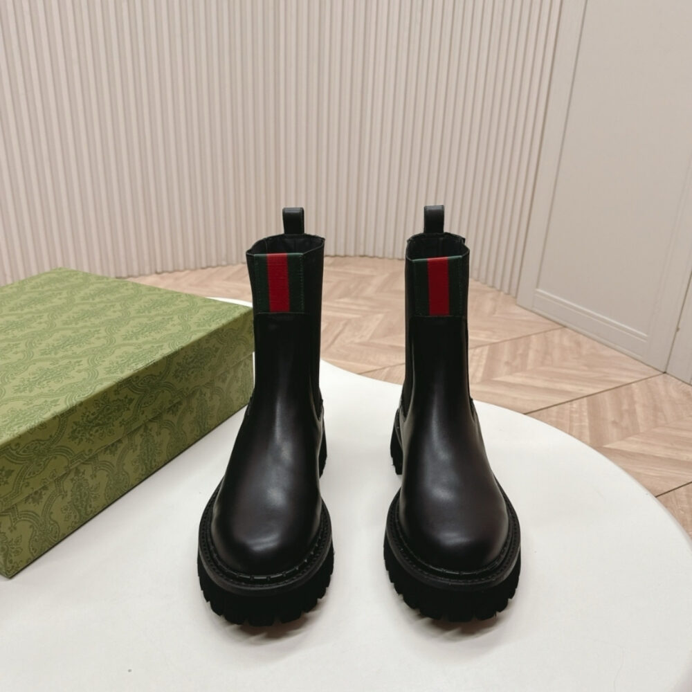 Gucci Chelsea Boot Black 806398 AAD6T 1052 - Image 4