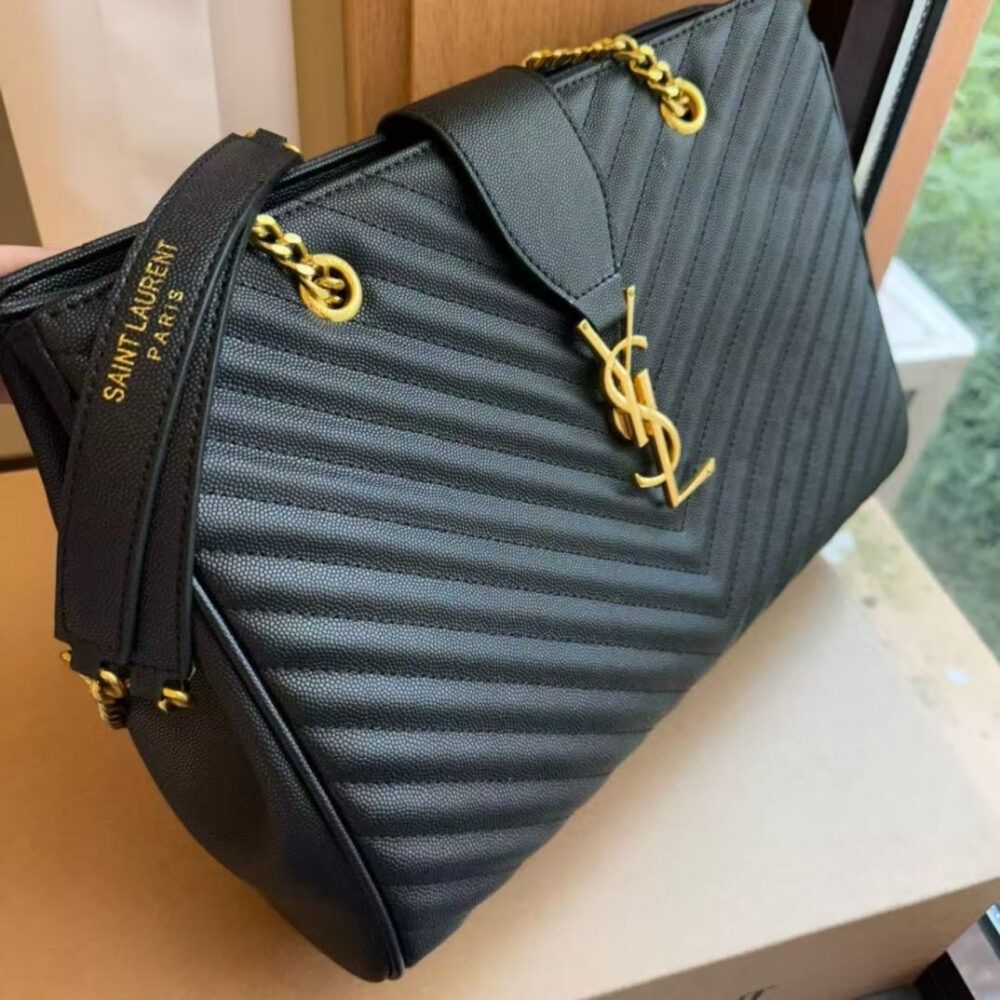 Saint Laurent Grain De Poudre Matelasse Chevron Large Monogram Shopping Bag Black 35Cm - Image 3