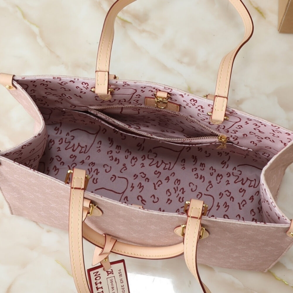 Louis Vuitton OnTheGo Organizer Meowgram Beige 37Cm M15136 - Image 7