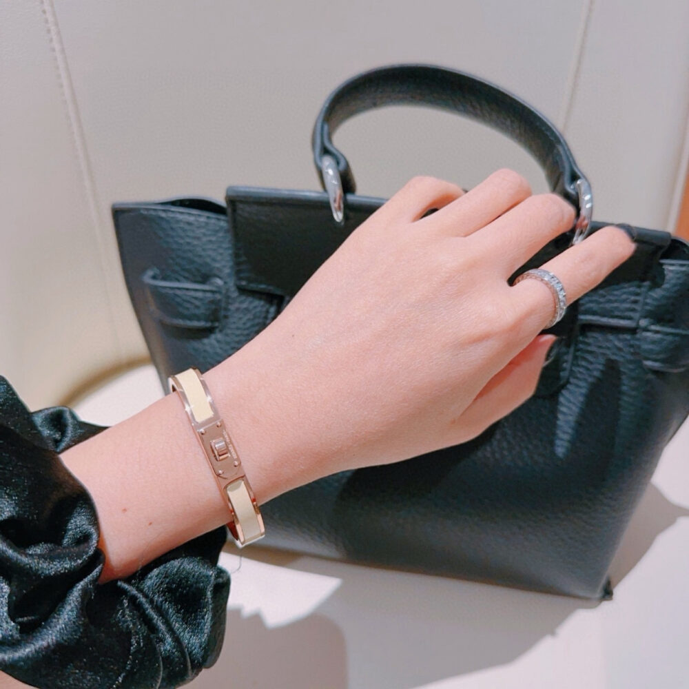 Hermes Mini Clic Kelly Bracelet Yellow And Rose Gold H200004FO68GM - Image 6