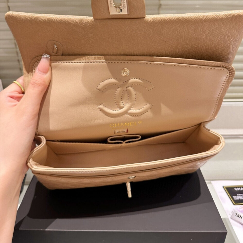 Chanel Classic Double Flap Bag Beige With Gold Hardware 25Cm - Image 6